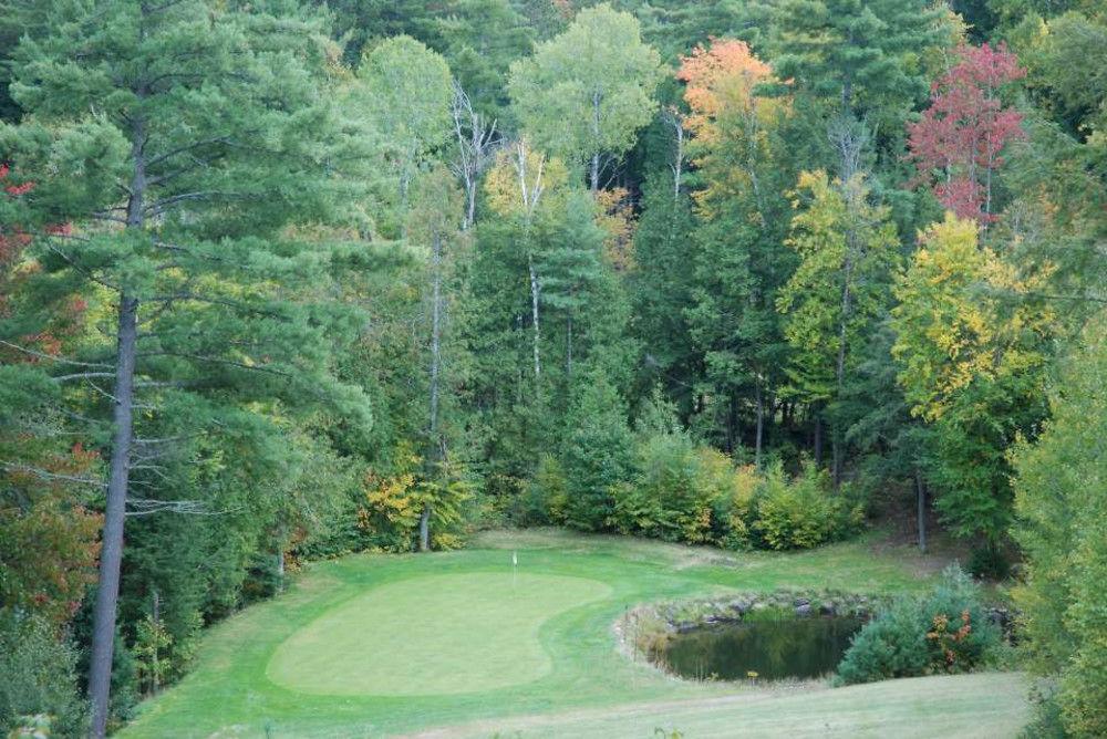 Barry'S Bay Golf Resort Barrys Bay Exterior photo